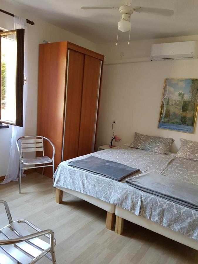 Apartment Ute マリ・ロシニュ エクステリア 写真
